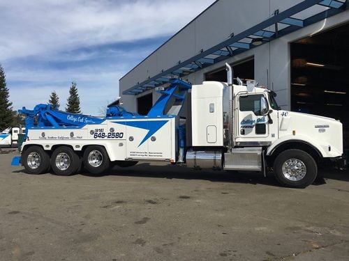 Hiring Truck Towing Service Can Be Beneficial For You